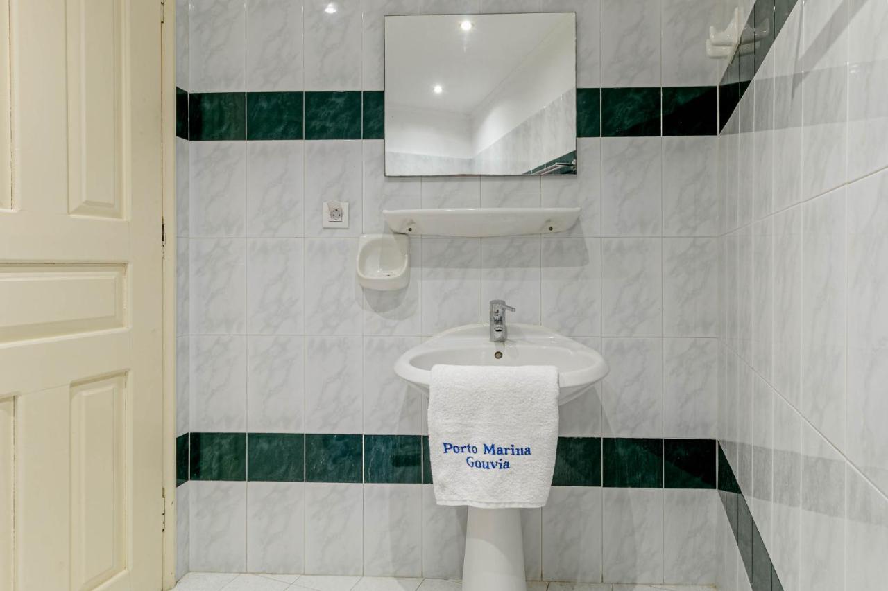 Porto Marina Aparthotel Гувія Екстер'єр фото