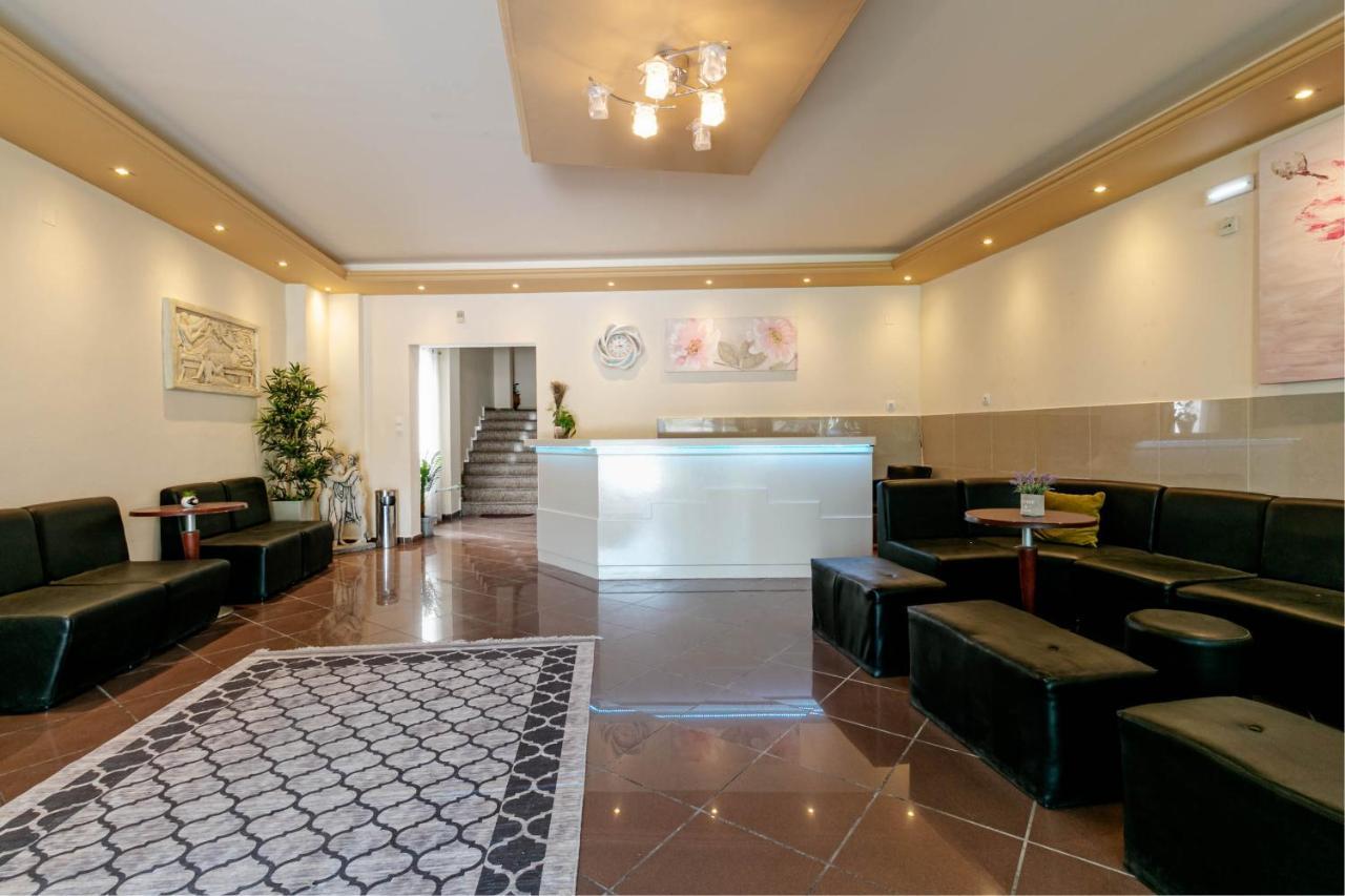 Porto Marina Aparthotel Гувія Екстер'єр фото