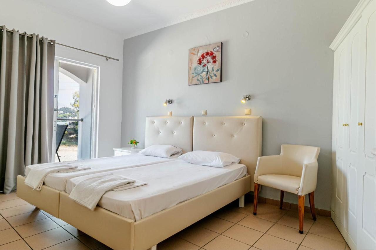 Porto Marina Aparthotel Гувія Екстер'єр фото